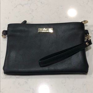 Black clutch